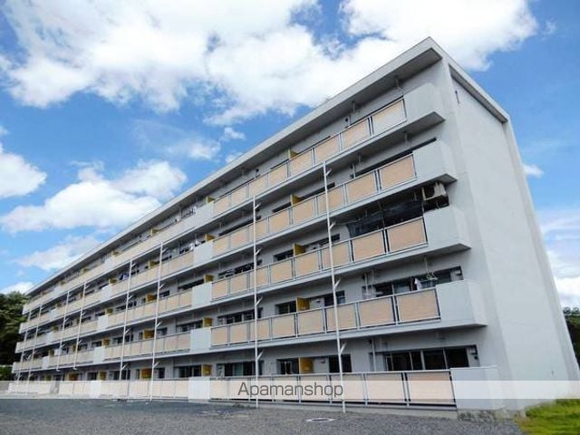 ビレッジハウス勝央第二1号棟の玄関写真