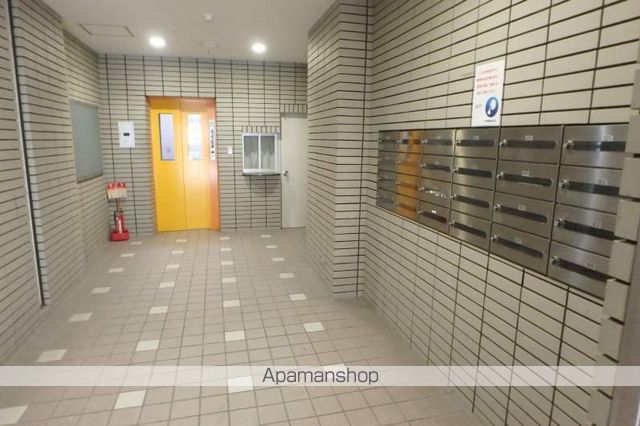 日宝エミール上之園の玄関写真