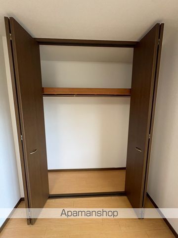 メゾン紀三井寺Iの内装写真