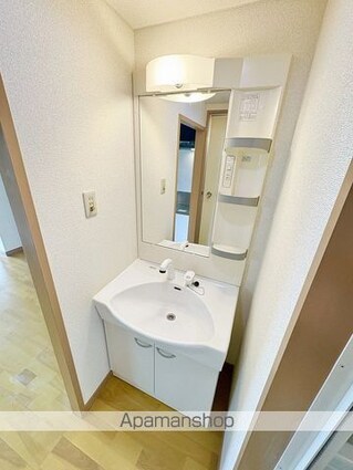 和歌山県和歌山市三葛[2LDK/52m2]の洗面所
