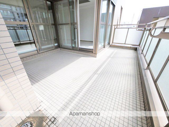 エルミタージュユリの内装写真