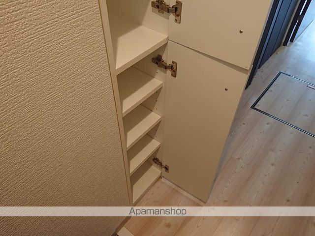 ホワイトハイムKAGAMIISHIの内装写真