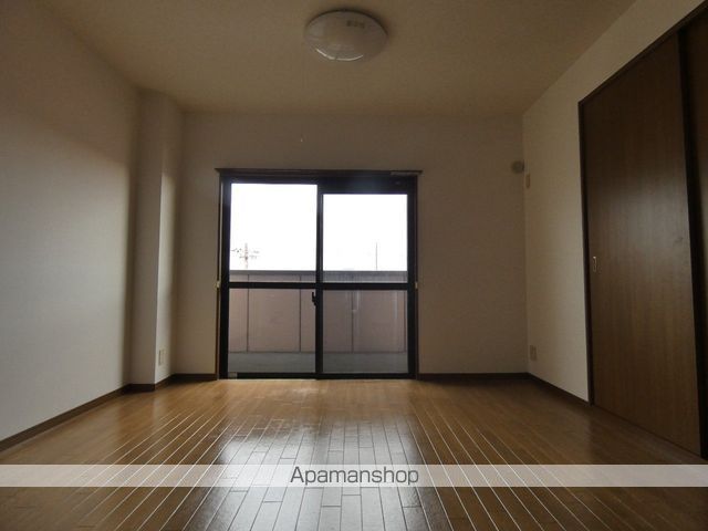 ボヌール上西IIIの内装写真