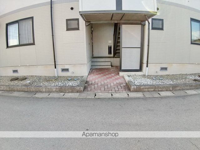 アーバン宮北の玄関写真