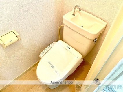 愛媛県松山市和泉北４丁目[3DK/52.48m2]のトイレ