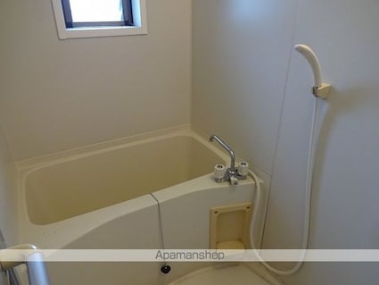 高知県高知市石立町[2K/31.3m2]のバス