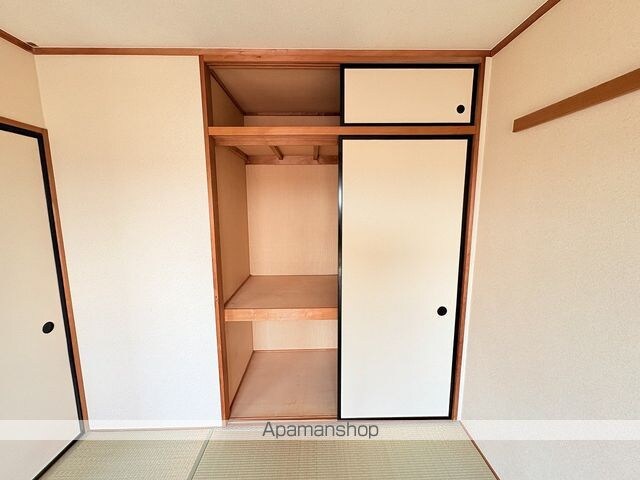 ファミリエール宮城野西館[3LDK/64.8m2]の収納
