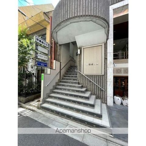 俳優座ビルの内装写真