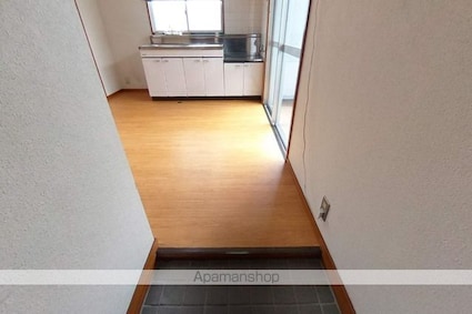 コーポすずき３[1DK/27.71m2]の玄関