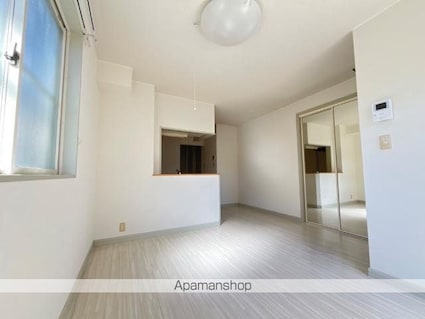 フローラルコート[1LDK/44.52m2]のリビング・居間