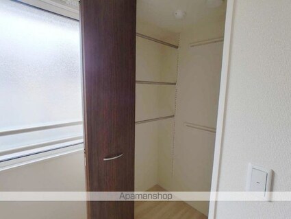 プレジデント持田　Ａ棟[2LDK/54.36m2]の収納