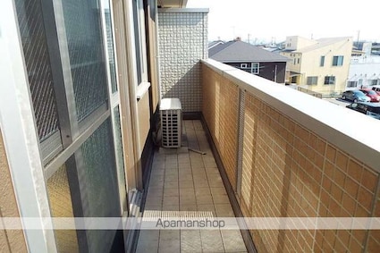 ヴィラ・ラシュレ　Ａ棟[2LDK/70.62m2]のバルコニー