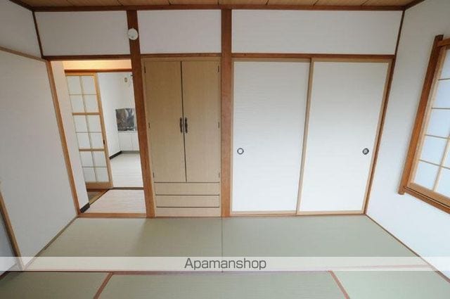 コーポ布やの内装写真