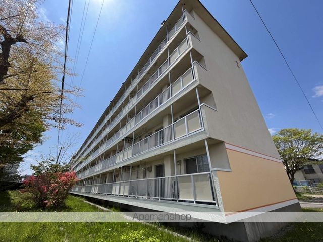 ユートピア川原2号棟の外観写真