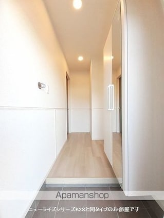 ロッソ・コルサ　Ⅱ[1LDK/50.01m2]の玄関