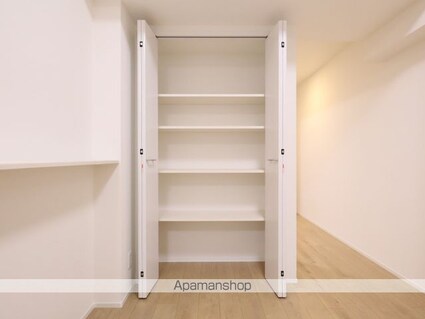 ＮＲ金山[2LDK/62.89m2]の内装4