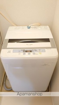 山梨県富士吉田市上吉田４丁目[1K/26.49m2]の洗面所