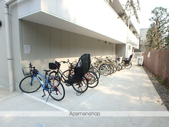 LIFEの外観写真