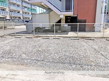 ビレッジハウス名東１号棟[1DK/28.98m2]の駐車場1