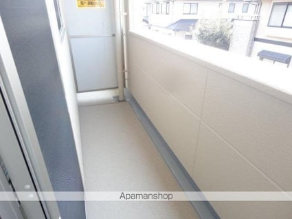 プティスール空港通り　[1LDK/36m2]のバルコニー