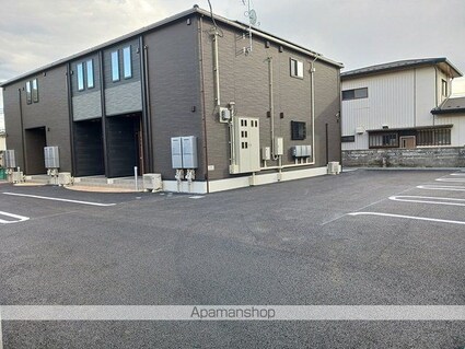 メゾンアルモニーⅢ[1LDK/50.14m2]の駐車場