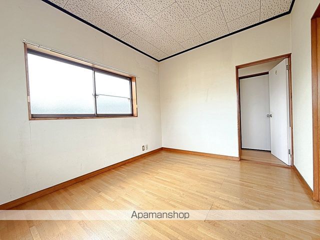 和アパートの内装写真