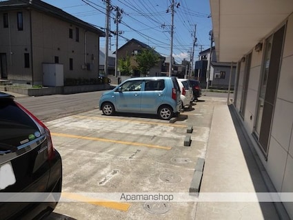 ルグラン花園[1K/27.75m2]の駐車場1
