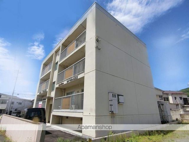 ロイヤル小曽根マンションの外観写真
