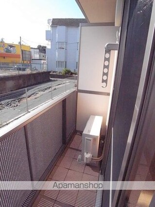 ロシュラヴァン[1K/28m2]のバルコニー