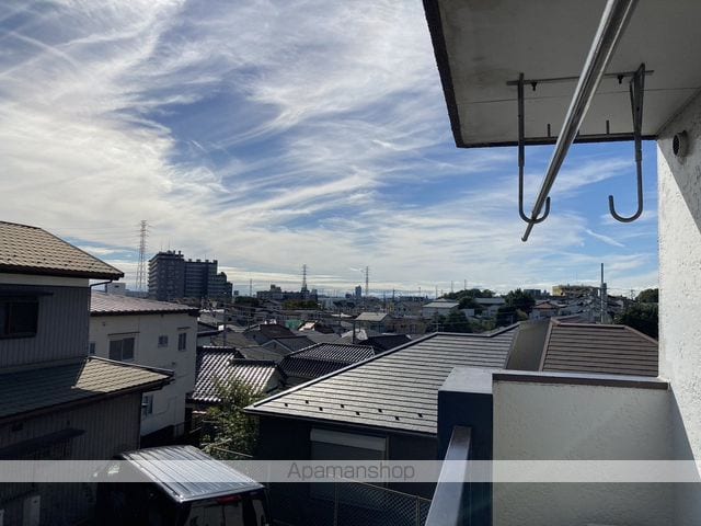 陽光台ハイツの玄関写真