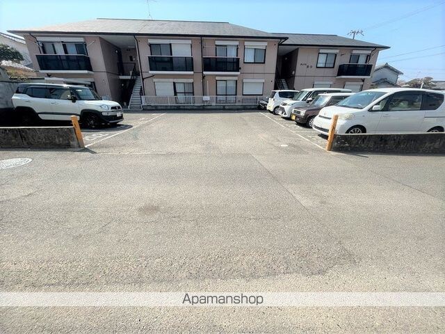 和歌山県和歌山市出水[3DK/51.09m2]の駐車場