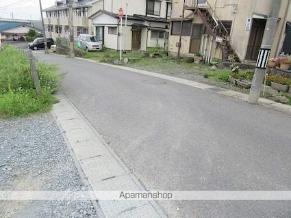 パインヒルズ[1LDK/31.56m2]の周辺1