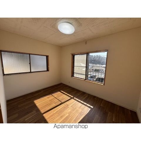 本巣市 2階建 築46年の内装写真
