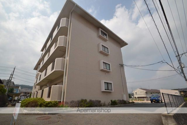 脇坂マンションの外観写真