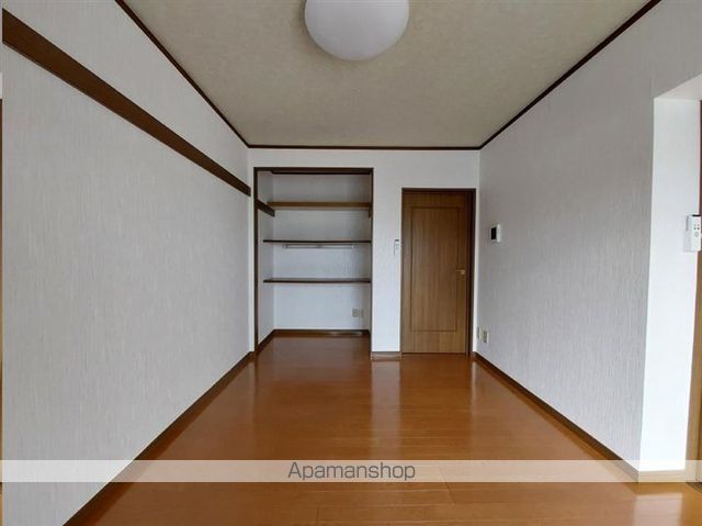 第十一ショーケービルの内装写真