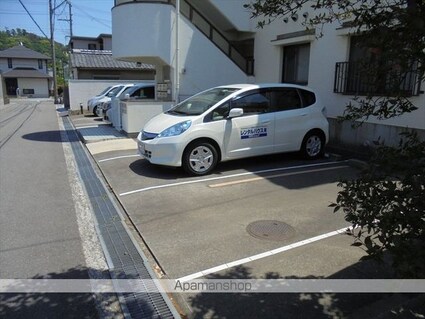 和歌山県和歌山市西浜１丁目[3LDK/78.4m2]の駐車場
