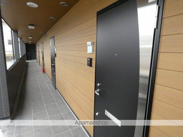 ARLESの玄関写真
