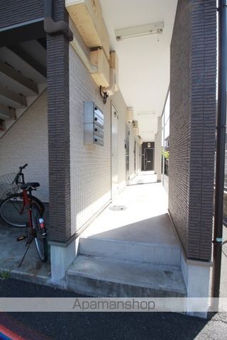 スカイガーデン奥田南の玄関写真