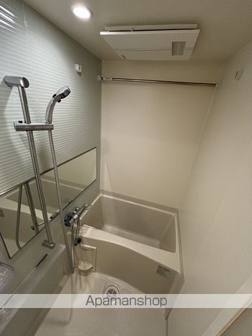 QUINTET NAMBAの内装写真