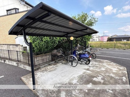 レオパレスＬＵＫＥ[1K/28.02m2]のエントランス2