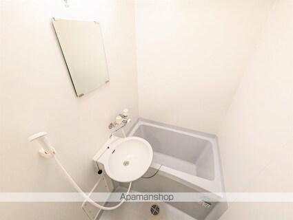 宮崎県宮崎市波島１丁目[1K/22.35m2]のバス