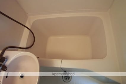 ＬＩＶＥ－ＴＯＷＮ室屋町[1DK/21.99m2]のバス