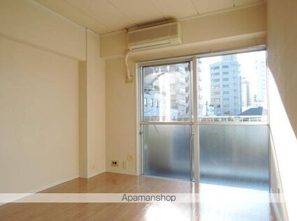 東京都世田谷区駒沢２丁目[1LDK/39.93m2]のリビング・居間1