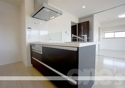 愛知県名古屋市東区泉３丁目[2LDK/59.33m2]のキッチン