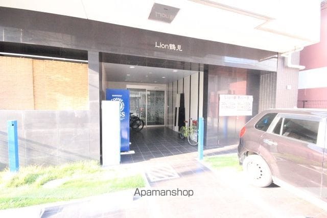 LION鶴見の玄関写真