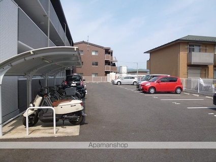 リュミエール[1DK/31.74m2]の駐車場3