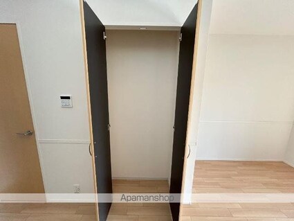 ドゥ　シェルポン[1LDK/43.24m2]の収納