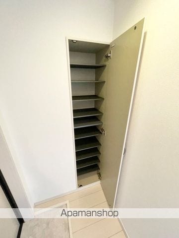 イーグルの内装写真