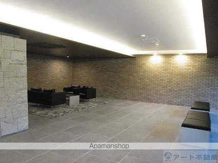 ウェリス南持田緑彩苑[4LDK/95.4m2]のロビー