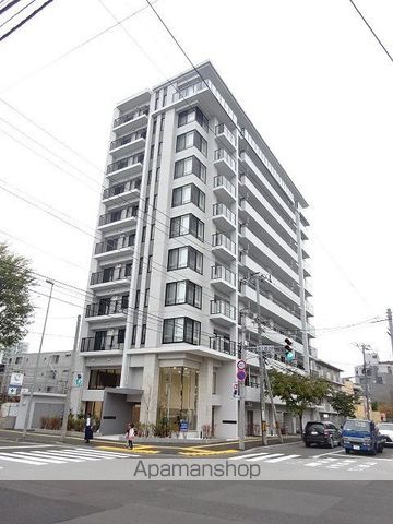 クリオ円山鳥居前の外観写真